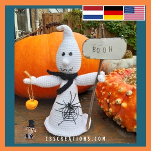 Ghost Booh: The sweetest ghost you&#39;ll ever meet! Amigurumi crochet pattern