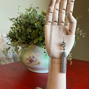 Collar de borlas; Collar largo de borlas de plata; Collar de borlas con cuentas; Collar de borlas Boho; Collar de borlas de pedrería