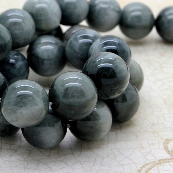 Natural Hawks eye. Hawkseye Eagle Eye Smooth Round Sphere Ball Natural Gemstone Beads RN49