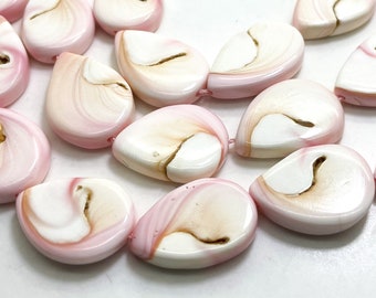 Natural Queen Conch Shell Beads, White Pink Queen Conch Shell Flat Pear Teardrop Smooth Polished Gemstone Beads - PG275F