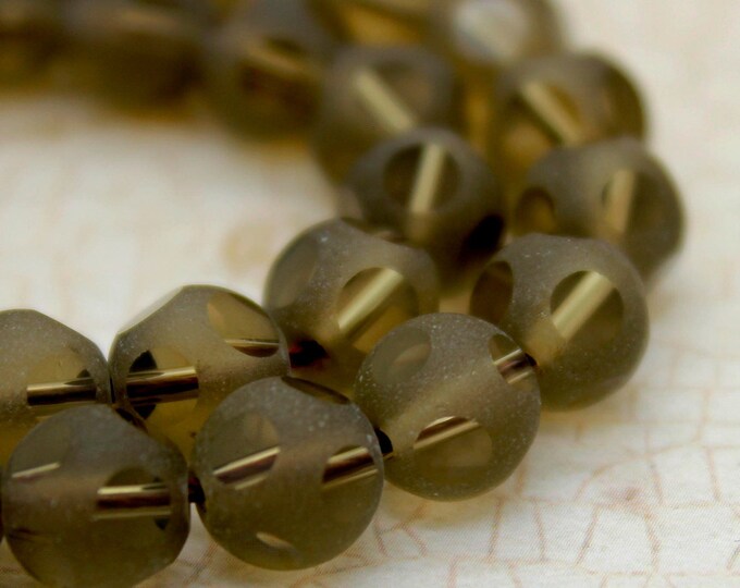 Smoky Quartz Round Ball Sphere Faceted Gemstone Beads (4mm 6mm 8mm 10mm) - RNF02