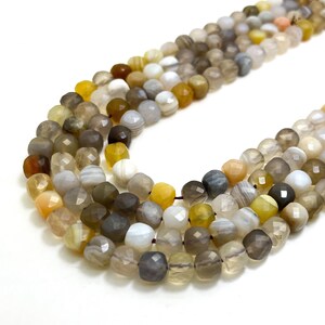 Szlifowane koraliki z agatu botswańskiego: kamień szlachetny w kształcie kwadratu o wymiarach 6 mm