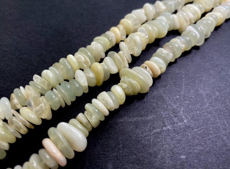 Natural Creamy White Moonstone Polished Pebble Flat Chips Nugget ...