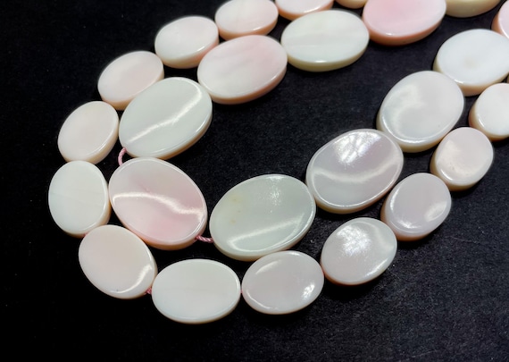 Natural Queen Conch Shell Beads, White Light Pink Queen Conch Shell Flat Oval Smooth Polished Gemstone Beads - QC17