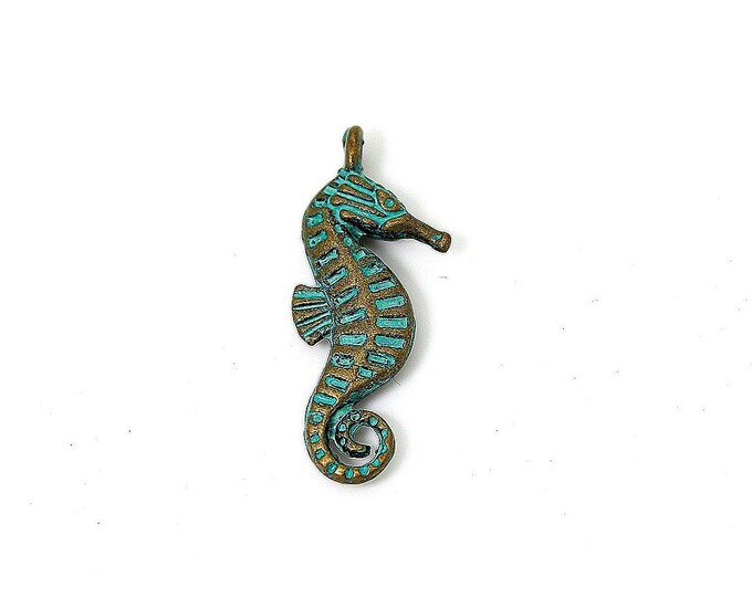 Antiqued Patina Green Bronze Charm Beads Pendant Earing 2mm x 9mm x 20mm - Sea Horse PP30