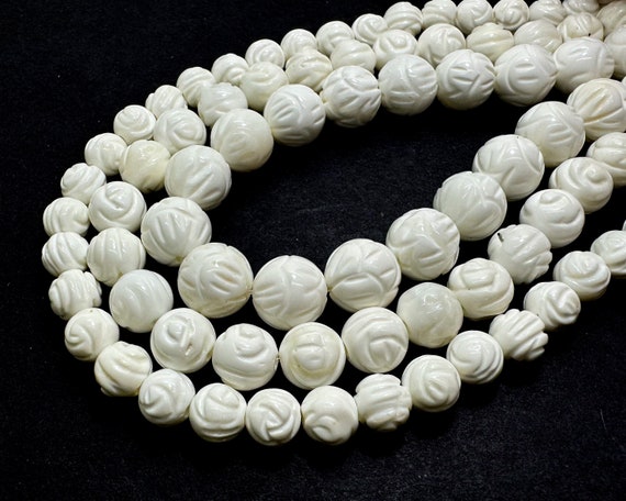 AAA Iridescent White Mother of Pearl MOP Shell Hand Carved Round Beads RNF129