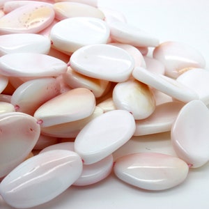AA Queen Conch Shell, Natural Queen Conch Shell Flat Rough Oval Assorted Size Smooth Looe Gemstone Beads PGS199 image 1