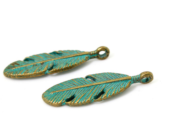 Antiqued Patina Green Bronze Charm Beads Pendant Earing 2mm x 9mm x 30mm - Feather PP31