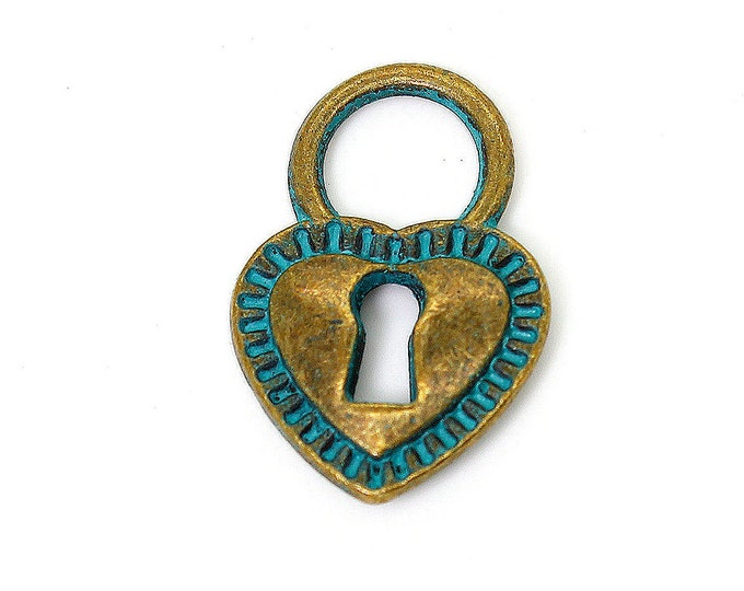 Antiqued Patina Green Bronze Charm Beads Pendant Earing 3mm x 12mm x 18mm - Heart Lock PP33