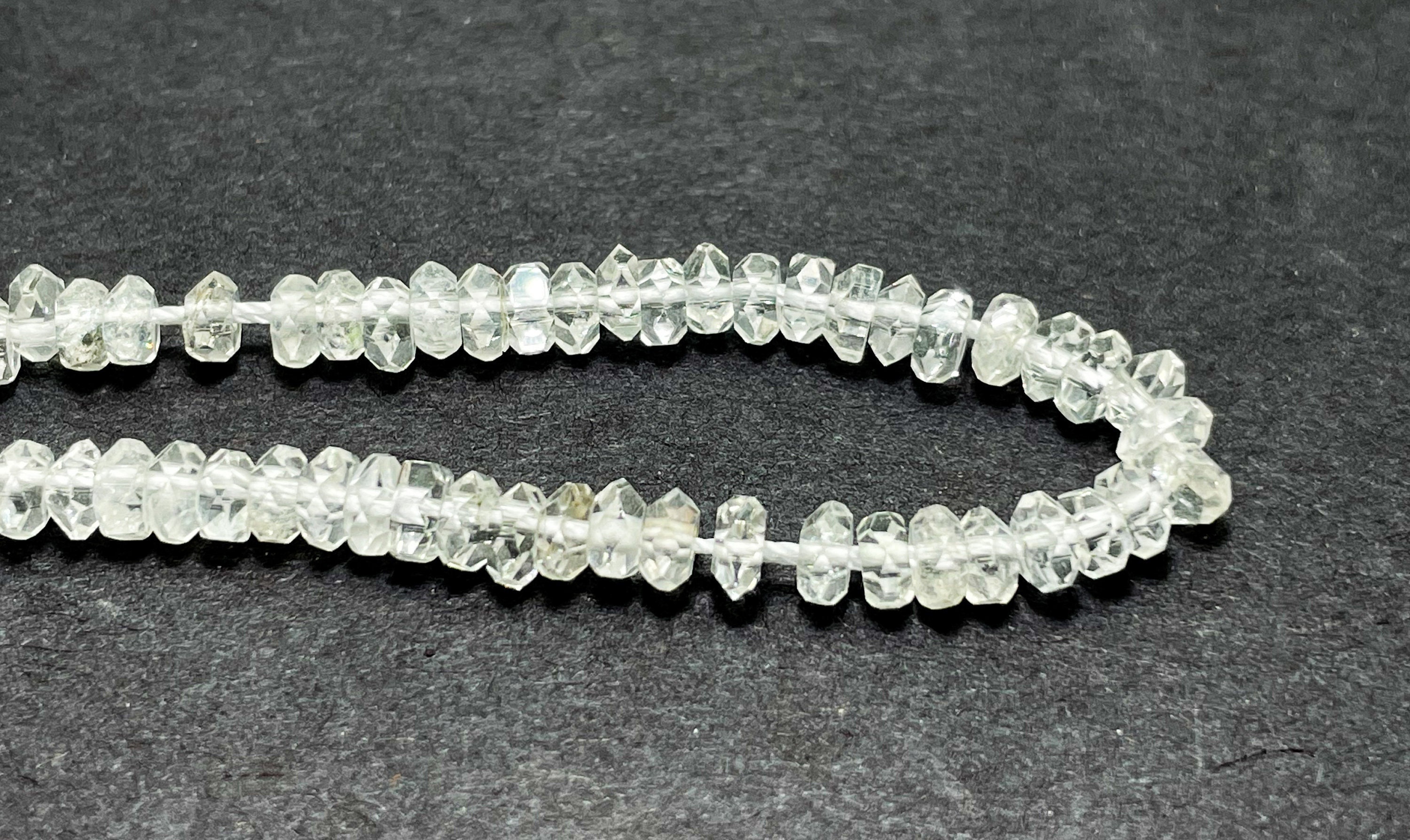 SUNERLORY 1890 Stück Perlen, weiße Glasperlen Perlen Faux Pearl