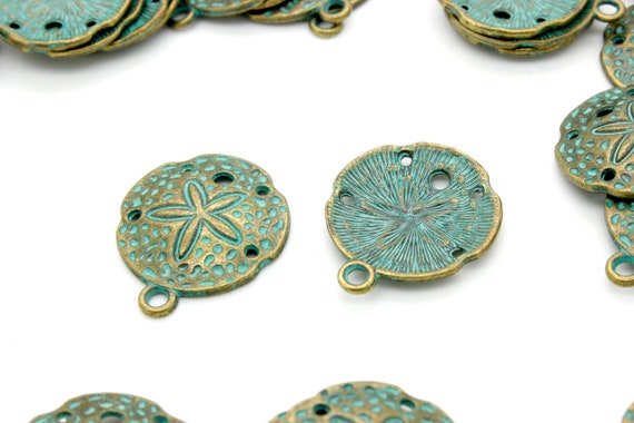 Antiqued Patina Green Bronze Charm Beads Pendant Earing 25mm x 21mm x 3mm - Round Circle Flower Shield