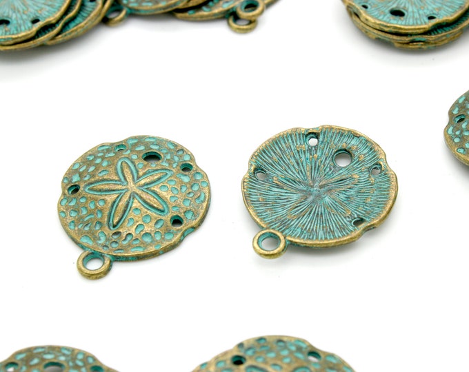 Antiqued Patina Green Bronze Charm Beads Pendant Earing 25mm x 21mm x 3mm - Round Circle Flower Shield