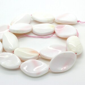 AA Queen Conch Shell, Natural Queen Conch Shell Flat Rough Oval Assorted Size Smooth Looe Gemstone Beads PGS199 image 4