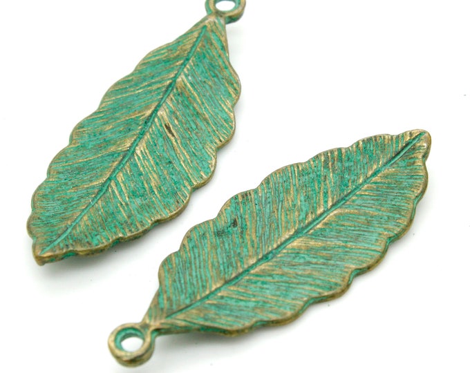 Antiqued Patina Green Bronze Charm Beads Pendant Earing 31mm x 12mm x 2mm - Leaf