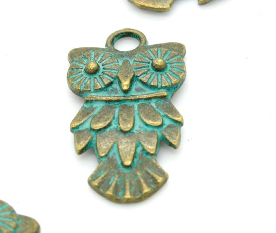 Antiqued Patina Green Bronze Charm Beads Pendant Earing 20mm x 11mm x 2mm - Owl Bird