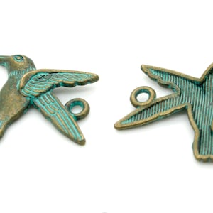 Antiqued Patina Green Bronze Charm Beads Pendant Earing 18mm x 20mm x 3mm - Hummingbird