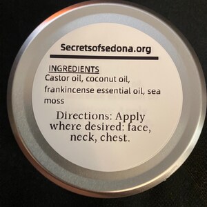 Nourish and rejuvenate your skin with our Organic Sea Moss Cream infused with Frankincense—rich in minerals, antioxidants, and anti-aging ingredients for a radiant, balanced glow. Ideal for all skin types.