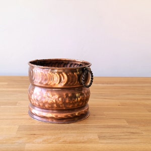 VINTAGE - Schöner Übertopf - REIN KUPFER - Handarbeit Schweiz - 13,5 cm Ø - H 11 - Copper - Planter - sehr guter Zustand