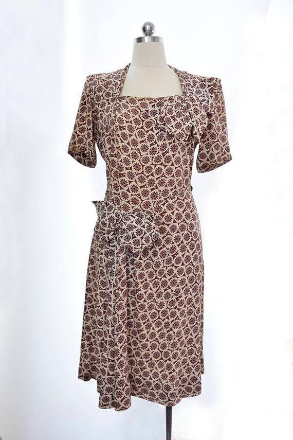 Vintage 1940s dress, Floral Vintage dress, Draped… - image 2