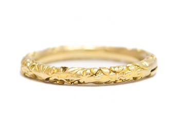 Antique Victorian 14K Gold Etched Scroll Motif Split Band Ring