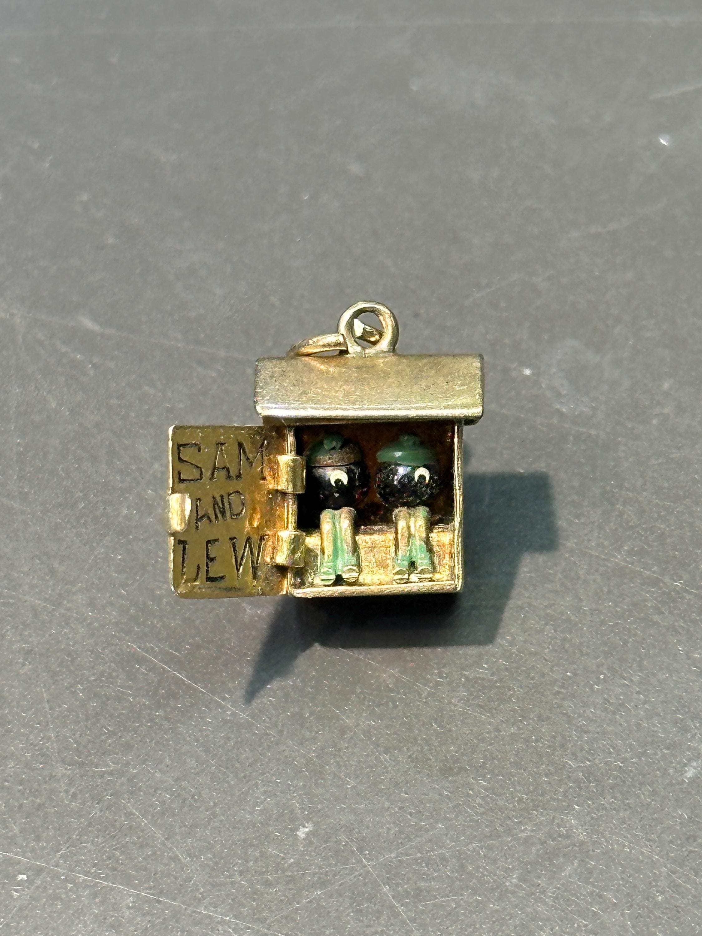 Dankner Living Charms