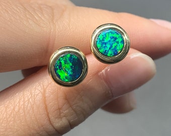 Vintage 14K Gold Natural Black Opal Bezel Earring