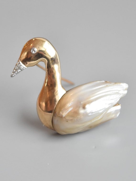 Vintage 14K Gold Pearl Diamond Swan Brooch