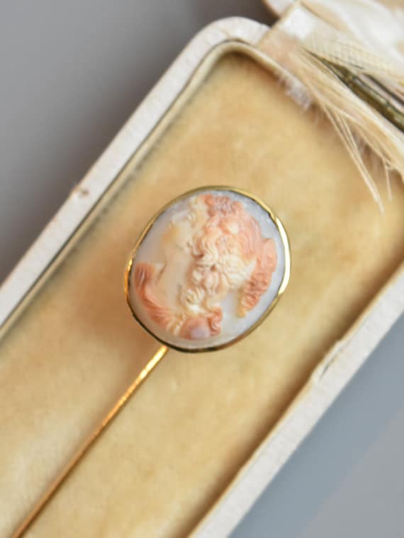 Victorian 14K Gold Shell Cameo Lady Profile Stick… - image 1