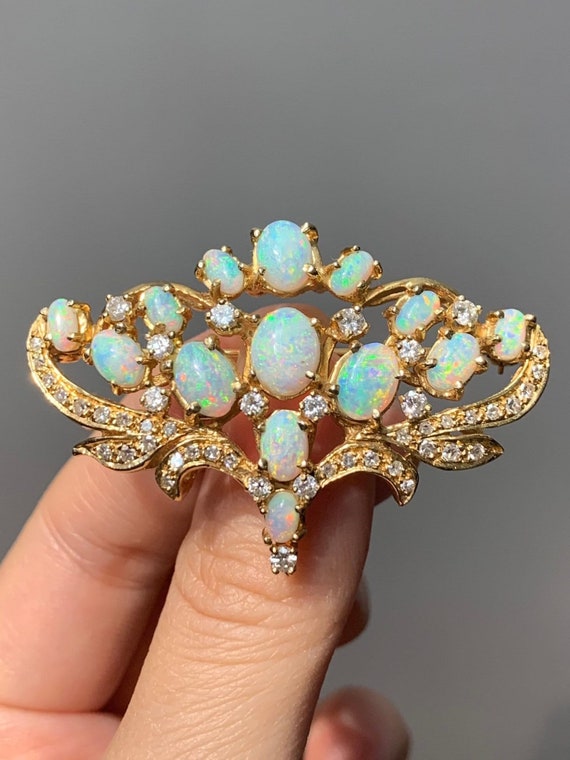 Vintage 14K Gold Opal Cabochon and Diamond  Brooch - image 1