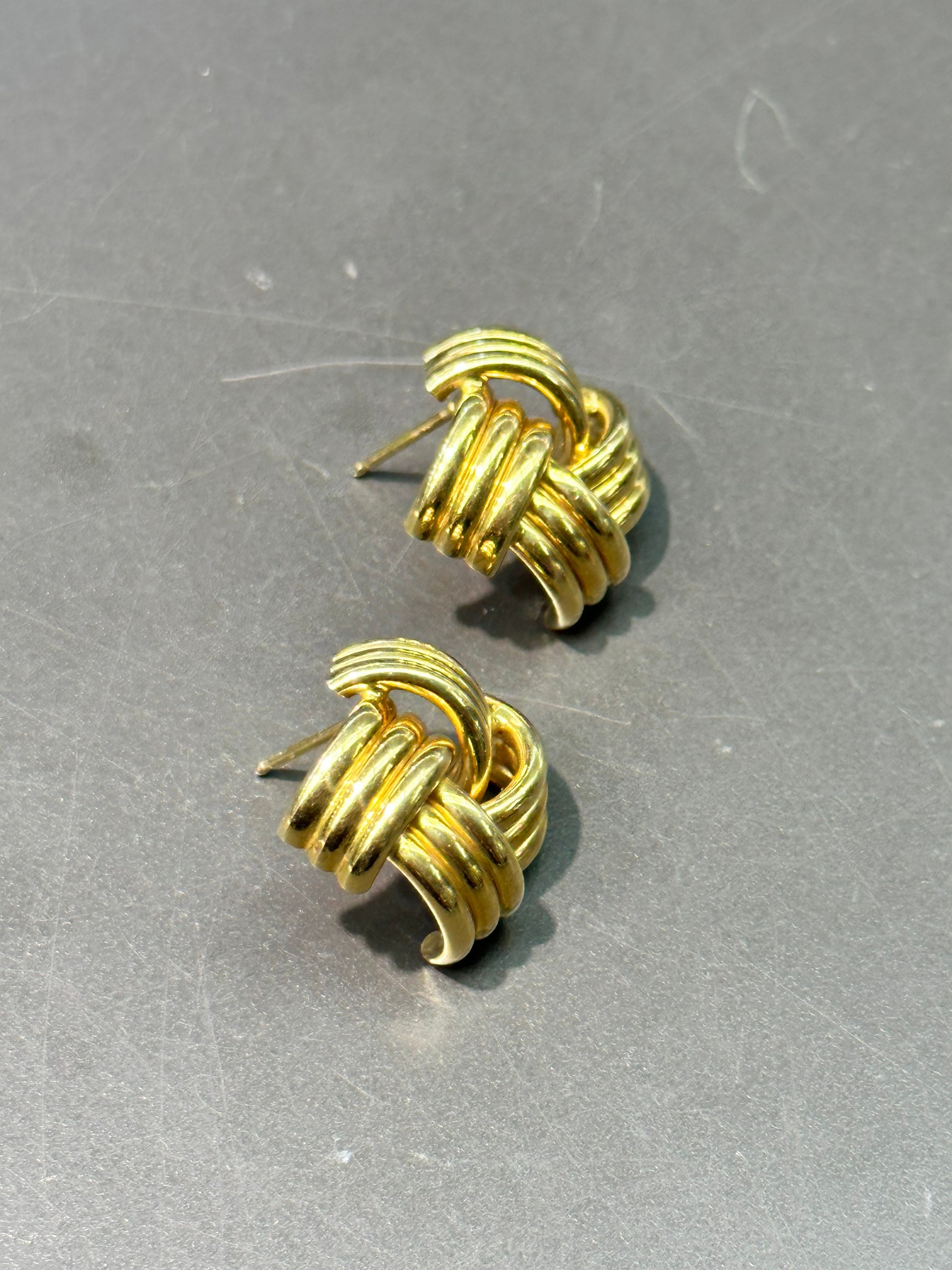 ■VINTAGE HOLLYWOOD■ Lump Knotted EarringsVH25NNEA106V VH24 Vintage 18K Gold Quadruple Hollow Knot Earrings - Etsy