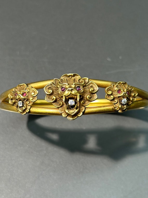 Lion bangle bracelet - Gem
