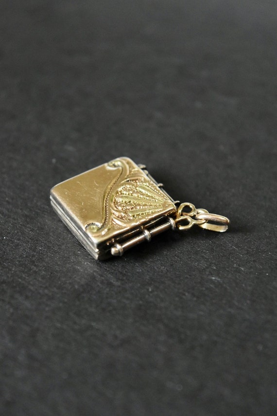 Antique Victorian 10K Gold Square Locket Pendant - image 5