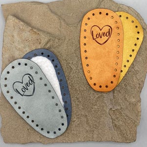 Suelas de botín de bebé de gamuza sintética / Pantuflas clásicas de ganchillo / Patrón de punto Prairie / Suelas de zapatos de bebé DIY / Personalizadas / Botines de punto y ganchillo imagen 17