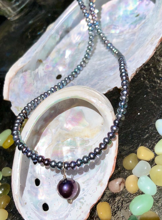 Pearl necklace clearance best sale