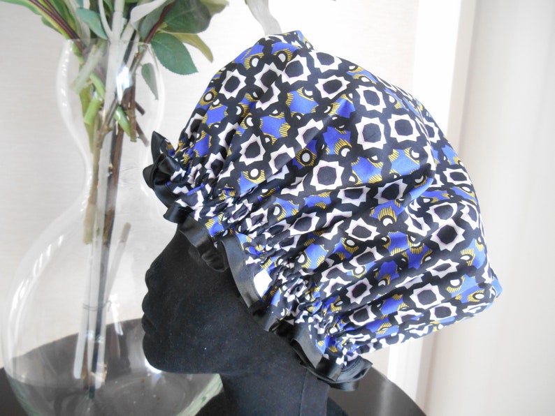Cuffia da doccia Liberty Fabric con fodera in nylon impermeabile - Ciara, Ianthe, Danjo, Poppy & Daisy, Margaret Annie Ottoman