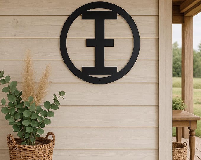 Metal letter I, cattle brand font with circle