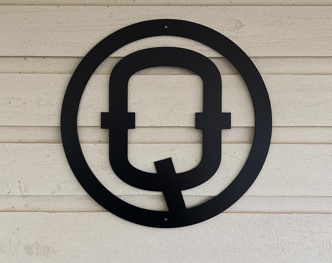 Metal letter Q, cattle brand font with circle