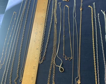 Vintage chain necklace lot