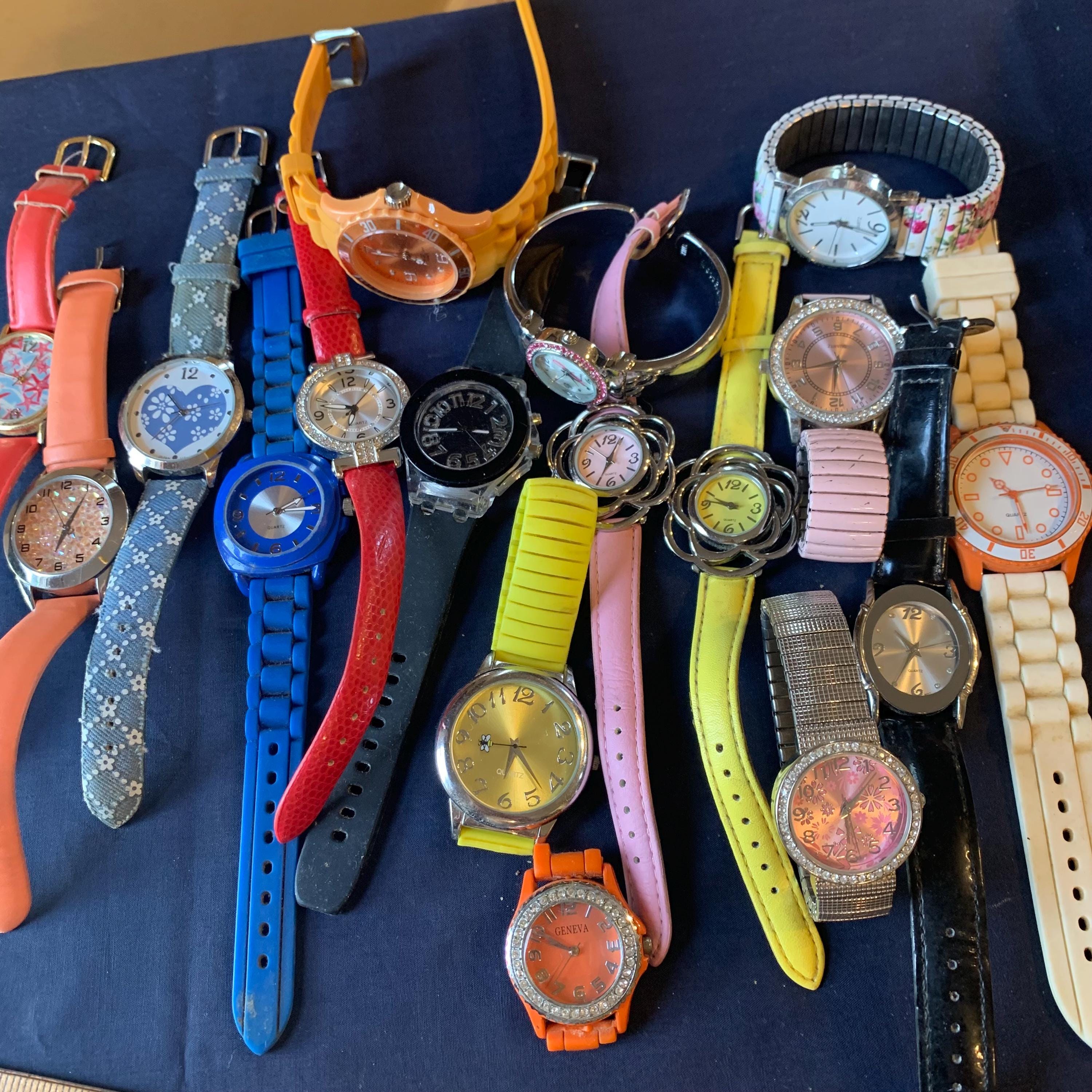 Vintage Avon Watches - Etsy display picture 1