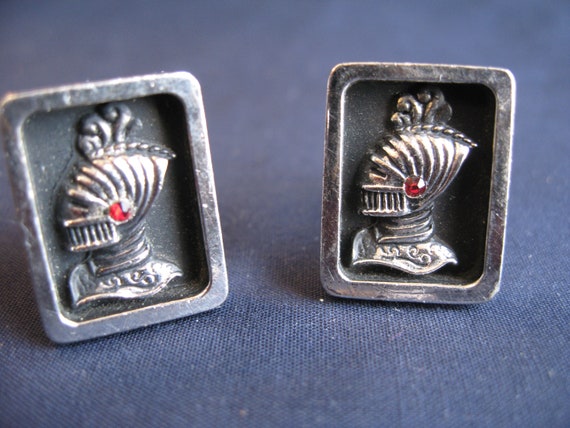 Skull Knight helmet cuff links - image 4