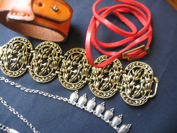 4 pice vintage plunder jewelry lot, leather brace… - image 6