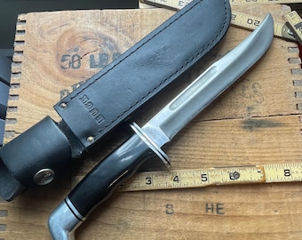 Vintage Buck USA 1972-86 model 120 fixed blade knife with sheath
