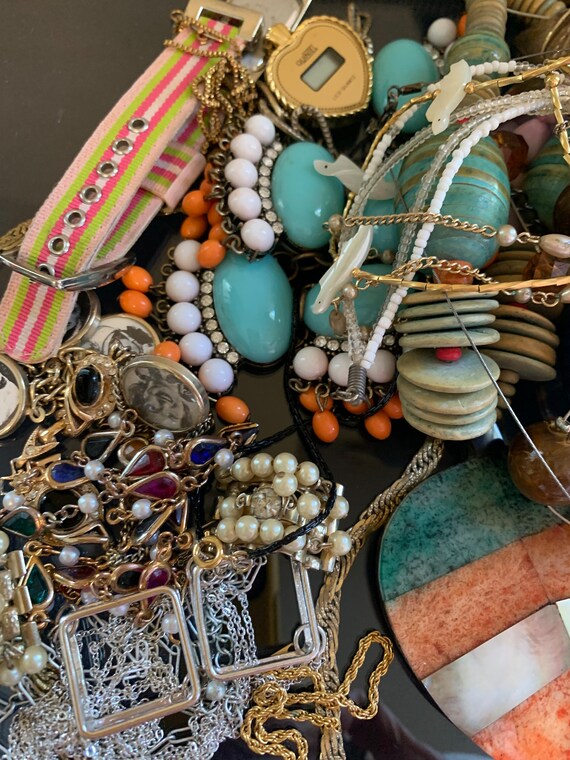 2 or 4 Pounds Nice All Wearable Jewelry, Mystery Lot, Wearing Selling  Crafting, Vintage to Mod, Mixed Bulk Jewelry, No Junk, Jewelery Lot 