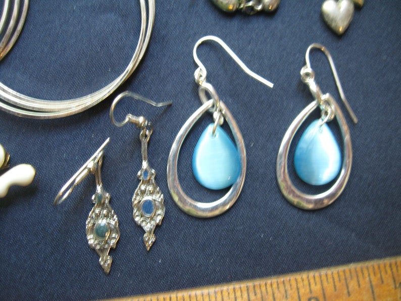 Lot of jewelry lot brooches earrings noahs ark