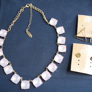 Plunder store lottie necklace