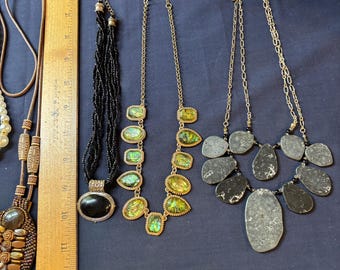 Vintage mixed lot of 5 necklaces