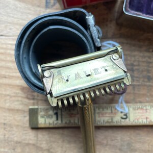 Valet Auto Strop Safety Razor, W/ Box, Blades and Strop - Etsy