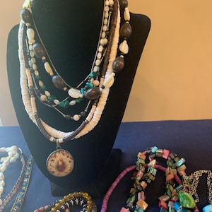 Vintage Shell Mother of Pearl  beads necklace Lot