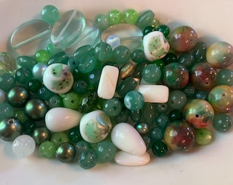 Vintage Loose Mixed bead soup Green beads