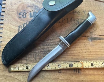 Vintage Buck USA 1972-86 model 105 Pathfinder fixed blade knife w/ sheath